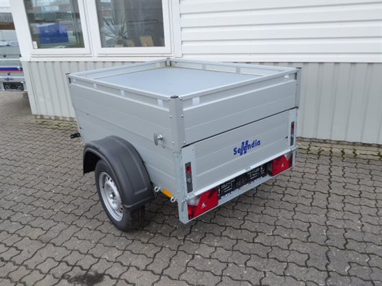 Handy 151 m/låg cargotrailer i aluminium